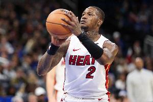 本賽季薪水2660萬！熱記：羅齊爾目前為帶薪停職狀態(tài)