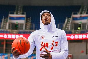 經(jīng)紀(jì)公司：雷吉-佩里已與北控男籃達(dá)成簽約 新賽季將重返CBA