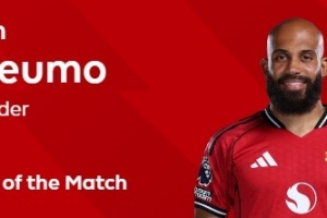 雙響建功！姆伯莫當選曼聯(lián)4-2布萊頓全場最佳球員