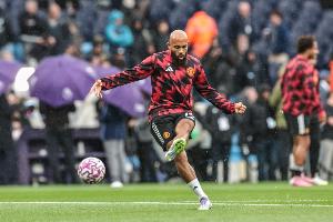 英超官方解釋姆伯莫進球有效：盧克-肖和魯特爾身體接觸微乎其微