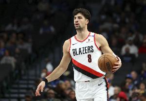 球隊(duì)領(lǐng)袖！拓記：昌西被捕后隊(duì)員中只有阿夫迪亞接受了相關(guān)采訪