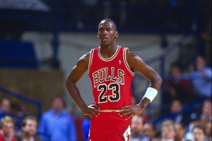 帕森斯：SGA現(xiàn)在都能場均40+ 給喬丹多點(diǎn)罰球場均拿45分也不離譜