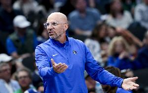 基德：球隊(duì)在全力競(jìng)爭(zhēng) 做到了防守端要求的所有事