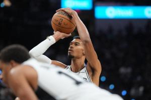 場均1.7斷6帽！新賽季才過三場 文班亞馬獲DPOY的概率已高達(dá)68%