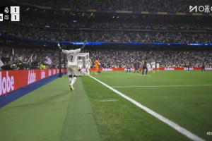 太霸氣了！貝林厄姆輕推攻破巴薩大門，不慶祝+霸王步睥睨全場(chǎng)！