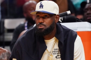 夸梅：詹姆斯應謹慎選擇身邊的伙伴 那樣就可避免達蒙-瓊斯的丑聞