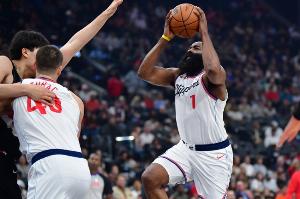 祖巴茨：開(kāi)拓者是遇到的對(duì)手中打得最快的 非常有侵略性&對(duì)球施壓