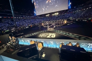 解說米勒分享現(xiàn)場照片：評論席看比賽好爽