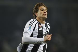 都體：伊爾迪茲左膝患有髕腱炎，但他可能首發(fā)出戰(zhàn)烏迪內(nèi)斯