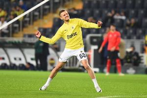 德天空記者：德甲多隊(duì)有意費(fèi)內(nèi)巴切中場(chǎng)希曼斯基，可能冬窗交易