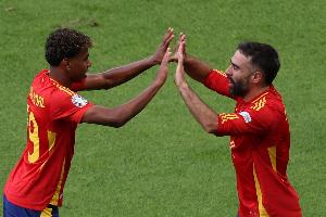 西班牙隊(duì)總監(jiān)談國(guó)家德比沖突：我們很平靜，國(guó)家隊(duì)的氛圍非常好