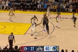 反擊開(kāi)始？保羅推轉(zhuǎn)換拋傳小卡 后者三分利落出手直接命中