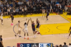 真是進(jìn)化了！庫明加外線三分直接迎射巴圖姆