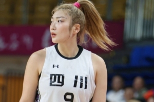 離冬奧會(huì)開幕還有100天！李夢(mèng)：不同的賽場(chǎng) 同樣的拼搏