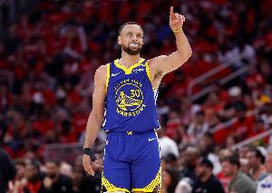 4人得分20+但是沒(méi)自己？庫(kù)里：我們希望能打出這種美麗的籃球