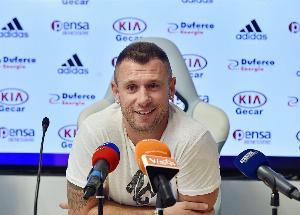 卡薩諾：阿萊格里的球隊(duì)進(jìn)一個球后就全線退守，他不會讓球員變好