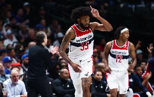 可圈可點(diǎn)！巴格利替補(bǔ)9分鐘不懼恩比德 拿到6分3板3助1斷