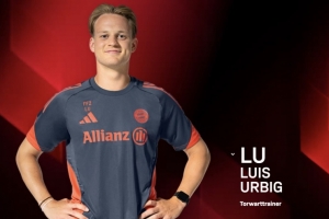 圖片報：烏爾比希哥哥今夏加盟拜仁，目前擔任女足二隊門將教練