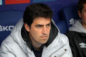 率隊(duì)排英超第二！每體：切爾西、畢巴關(guān)注伯恩茅斯主帥伊勞拉