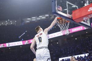 你小子！布勞恩：今天首個回合我沒有去隔扣小喬丹 有點后悔了