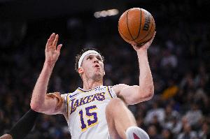 落選秀→最強(qiáng)三當(dāng)家！3次絕殺&本季1394萬(wàn) 里夫斯未來(lái)該拿多少？