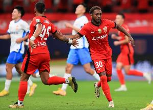 記者：加布里埃爾未現身海港今日訓練，萊昂納多佩戴護具單獨訓練