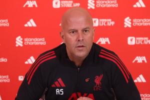 斯洛特：伊薩克和瓊斯基本無緣出戰(zhàn)維拉 完全沒想到被問合同問題