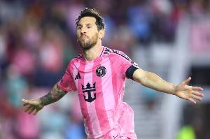 西媒：梅西決定介入明年的巴薩選舉，對抗此前背叛了他的拉波爾塔