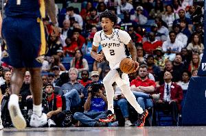 球風(fēng)穩(wěn)??！哈珀10中5拿到13分2板4助 三分5中2