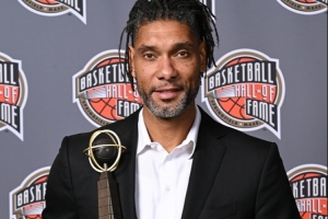 美記：鄧肯紀錄片《圣克魯伊走出的少年》本周在奧斯汀電影節(jié)上映