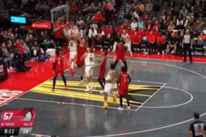 行云流水！約基奇穆雷戈登三人小配合 后者籃下輕松扣籃取分