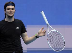 巴黎大師賽1/4決賽：布勃利克逆轉(zhuǎn)德米納爾，生涯首進(jìn)大師賽四強(qiáng)