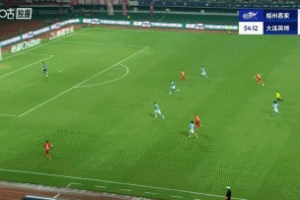 運(yùn)氣太差！恩戈姆倒三角傳中，羅德里格勁射擊中立柱彈出