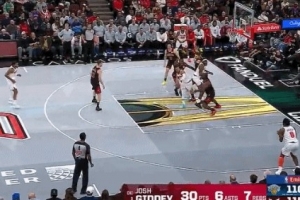 懸念回來(lái)了！阿努諾比連中三分 尼克斯追到差2分&最多落后22分