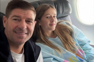 吾家有女初長成！杰拉德社媒曬照祝女兒14歲生日快樂