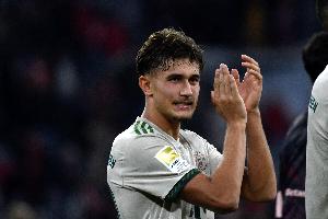 官方：比朔夫當(dāng)選拜仁3-0勒沃庫森全場(chǎng)比賽最佳球員