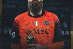 成功撲點(diǎn)，官方：那不勒斯門將瓦尼亞當(dāng)選戰(zhàn)平科莫全場(chǎng)最佳