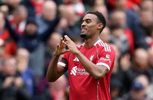 赫拉芬貝赫：只要贏球一切就會(huì)好起來(lái) 薩拉赫是最令我驚訝的隊(duì)友