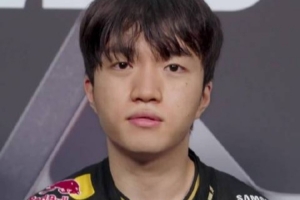 Keria的賽區(qū)最好選手 LCK-Faker、LPL-Knight、Goat-Faker