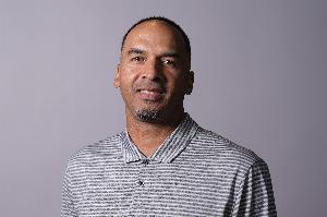 末節(jié)崩盤遭活塞逆轉(zhuǎn)！獨(dú)行俠媒體曬圖開噴：尼科-哈里森腦損傷