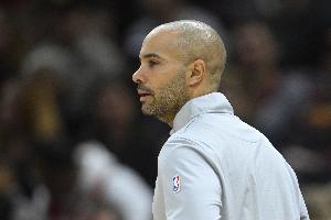 籃網(wǎng)主帥談開季6連?。阂磺卸汲隽藛栴} 我們距離目標(biāo)還差得遠