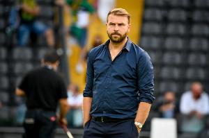 維羅納主帥：比塞克犯規(guī)很危險我們本有機(jī)會射門 自豪球隊的表現(xiàn)