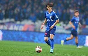 東體：謝鵬飛、戴偉浚亞冠能否出場(chǎng)，要看斯盧茨基的打法安排