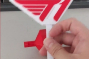 網(wǎng)友3D打印T1鞭子和TES陀螺：調(diào)模型參數(shù)打印的時間 比TES打的久