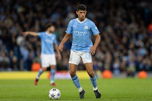 勤勤懇懇，努內(nèi)斯9次搶斷、贏得7次對(duì)抗均為曼城球員中最多