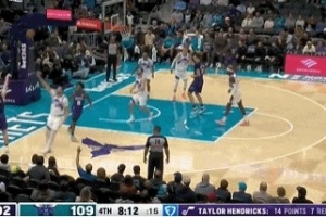 神似克萊！克尼佩爾底角再中三分 22分刷新生涯紀(jì)錄