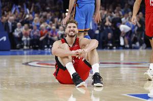 香波特：謝潑德該首發(fā) 申京該替補(bǔ) 對(duì)面的替補(bǔ)沒人能防住申京