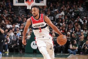 差勁！麥科勒姆9投僅2中拿到5分 三分6中1