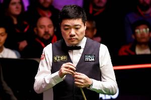 斯諾克國(guó)際錦標(biāo)賽：丁俊暉6-4戰(zhàn)勝利亞姆-海菲爾德 挺進(jìn)16強(qiáng)