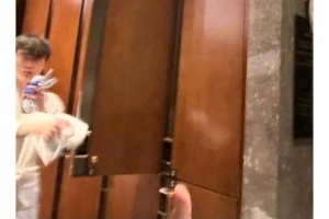 難怪T1要發(fā)公告保護(hù)選手？疑似是有網(wǎng)友更衣室偷拍Faker“果照”